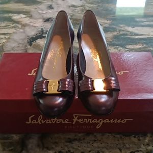Salvatore Ferragamo classic women's shoes (size 6)